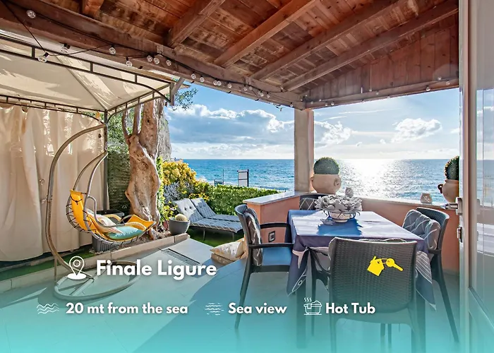 SEAHORSEROOM - Frontemare con Idromassaggio Finale Ligure